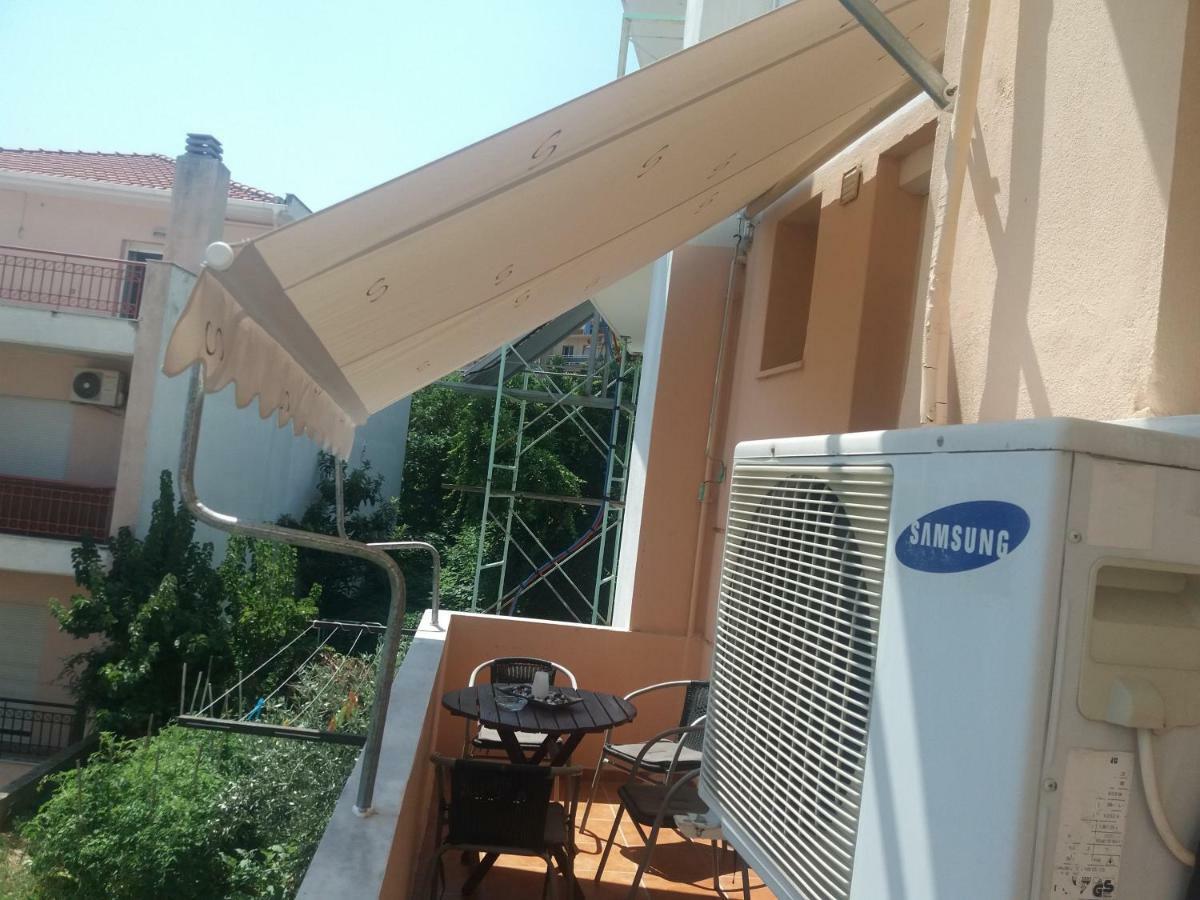 Apartment With Balcony And Parking Kavala Exterior photo
