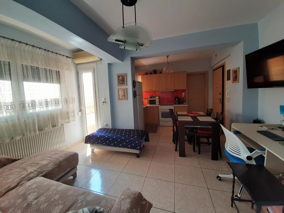 Apartment With Balcony And Parking Kavala Exterior photo